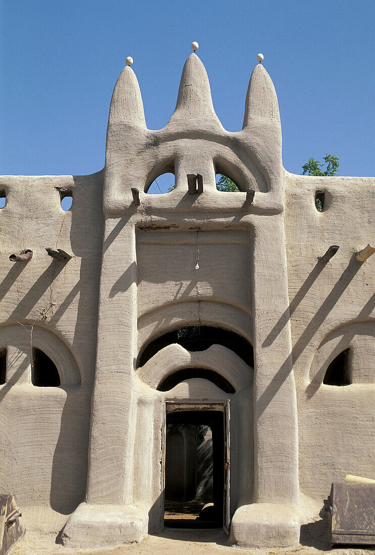 San mosque. Clay architecture. San. Mali.