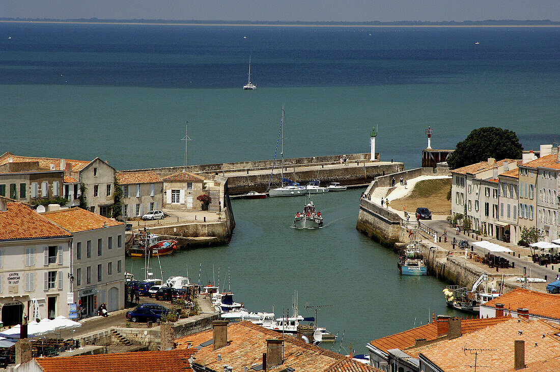 Saint-Martin. Ile de Ré. Charente-Maritime. Poitou Charentes. France.