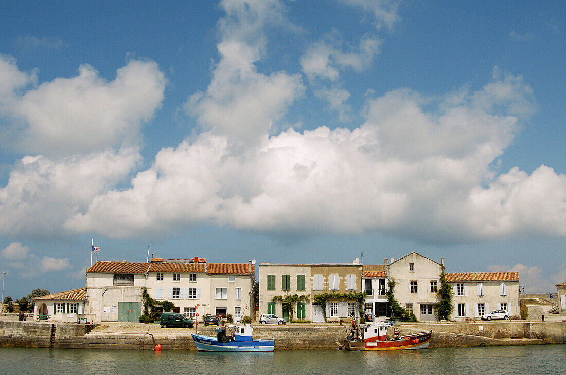 Harbour. Saint-Martin. Ile de Ré. Charente-Maritime. Poitou Charentes. France.