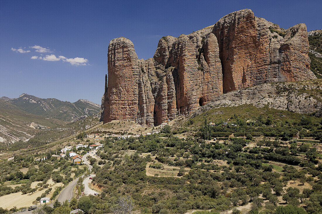 Mallos de Riglos, La Hoya de Huesca. Huesca province, Aragón, Spain