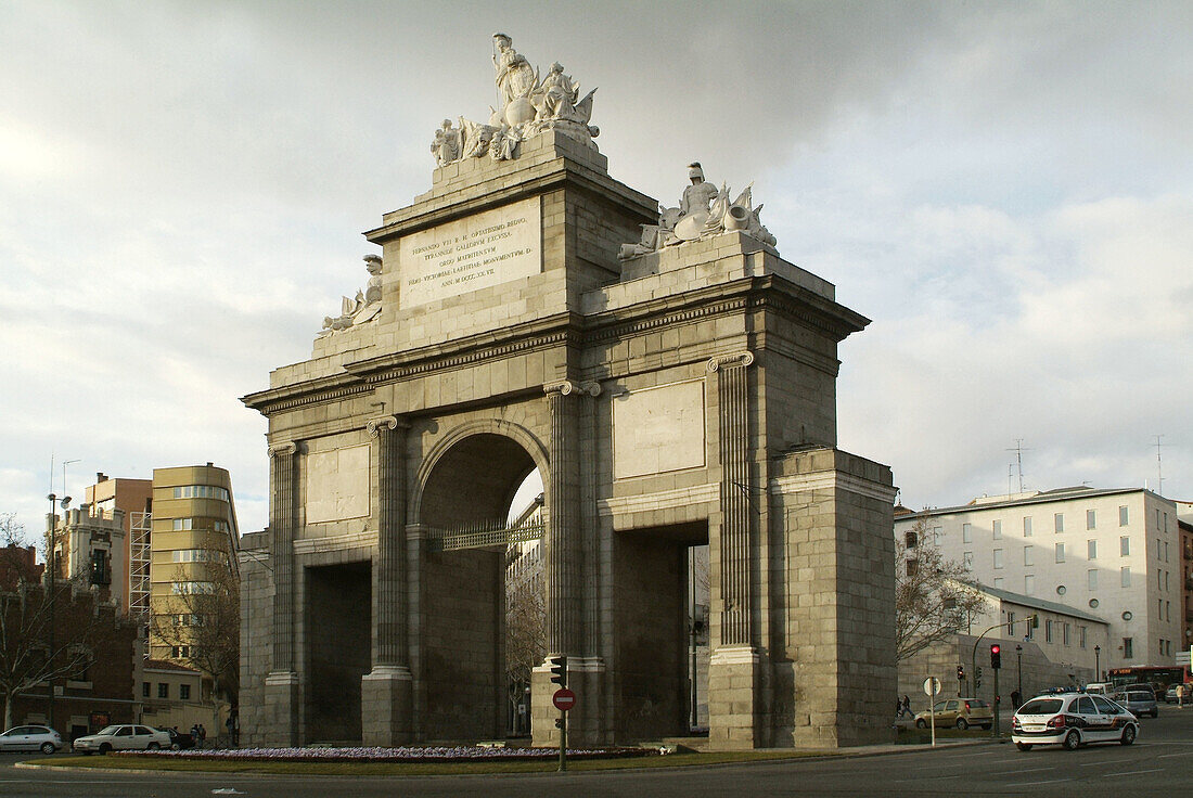 Puerta de Toledo town gate, Madrid. Spain