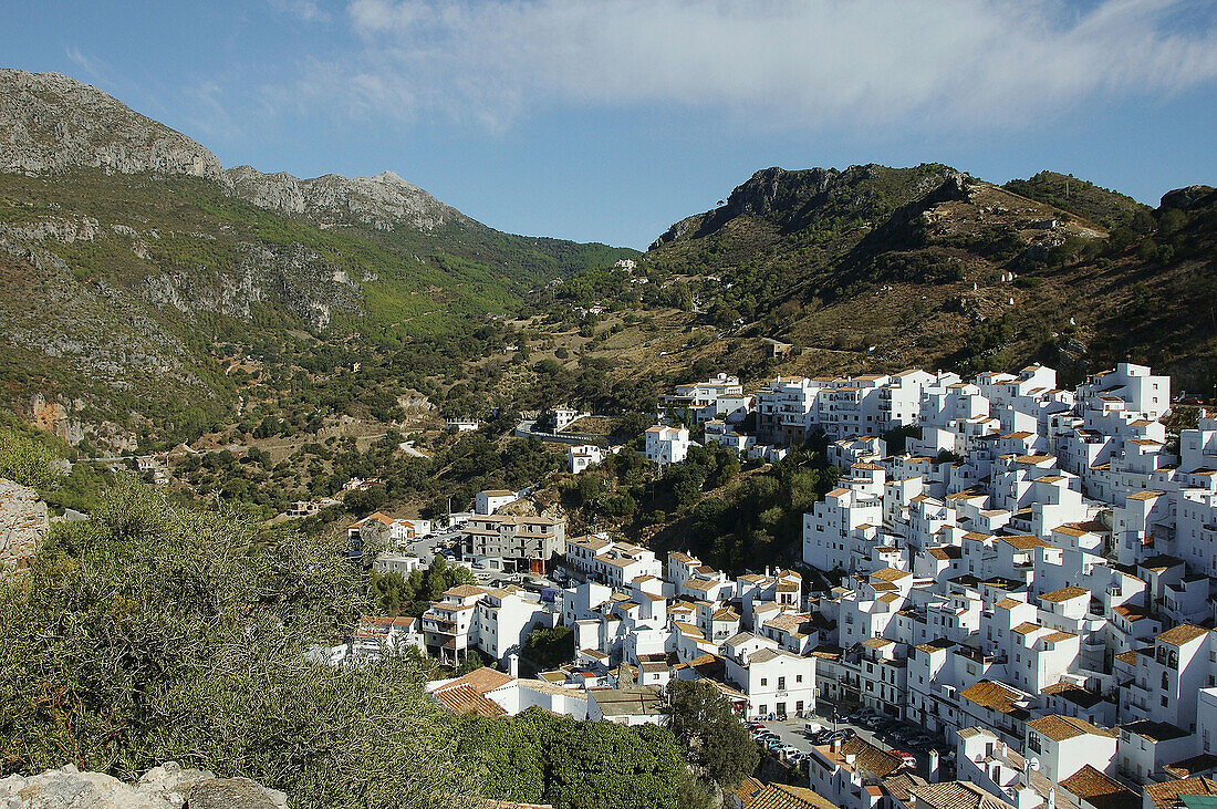 Casares is a tipical white village near Costa del Sol. It seem like a treasure shinning under the strong Andalucian sun.
