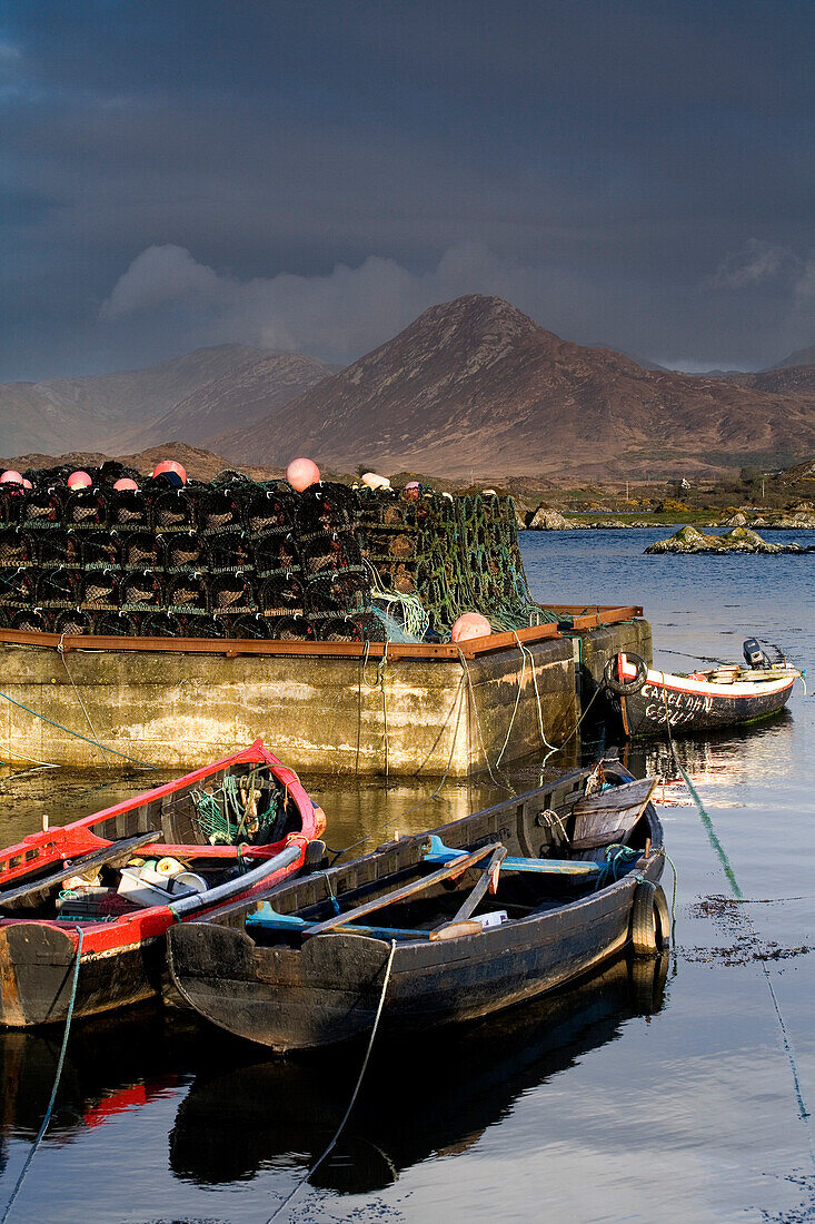 Hafen von Ballynakill, Connemara, County Galway, Irland, Europa