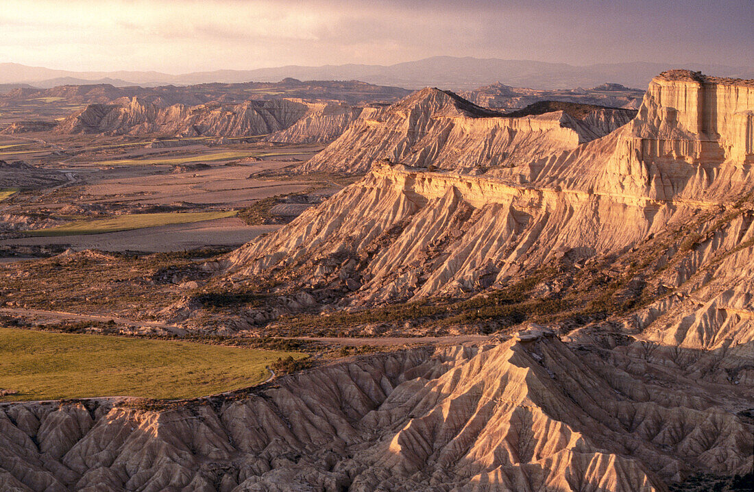 Last sunbeam in the Bárdenas Reales. Navarra. Spain.