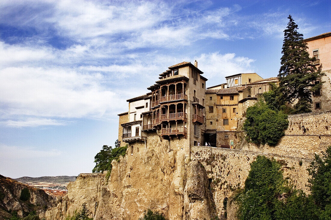 Hanging houses seen from St. Pauls bridge, Cuenca. Castilla-La Mancha, Spain