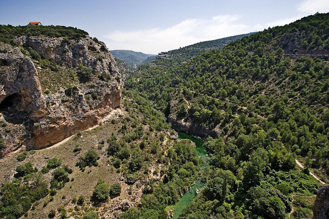 Júcar river seen from Ventano del Diablo viewpoint, Sierra de Cuenca. Castilla-La Mancha, Spain