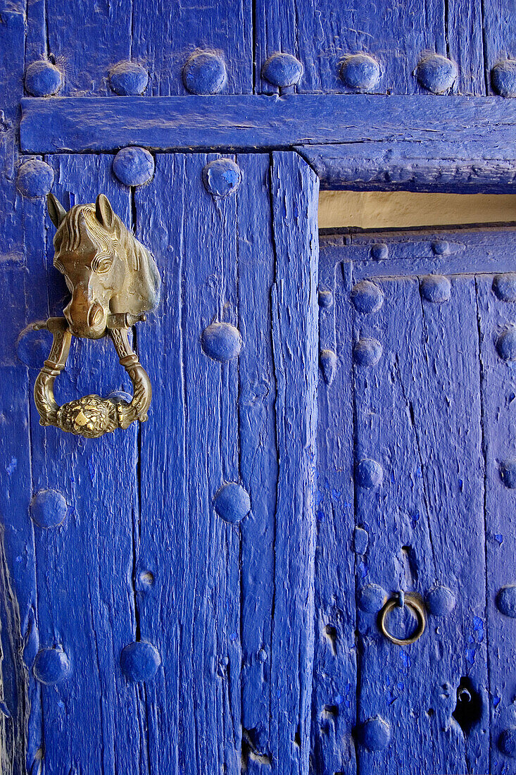 Entrance door to Venta de Don Quijote (Inn of Don Quixote), Puerto Lápice. Ciudad Real province, Castilla-La Mancha, Spain
