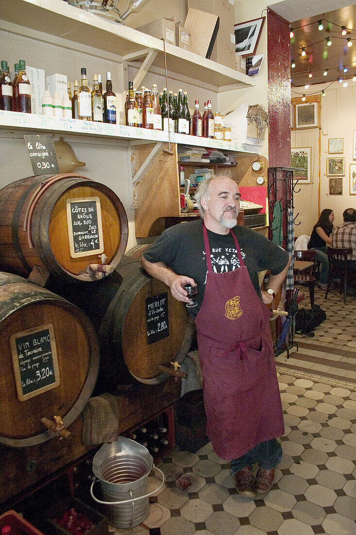 A wine bar, a wine test. Paris. France.