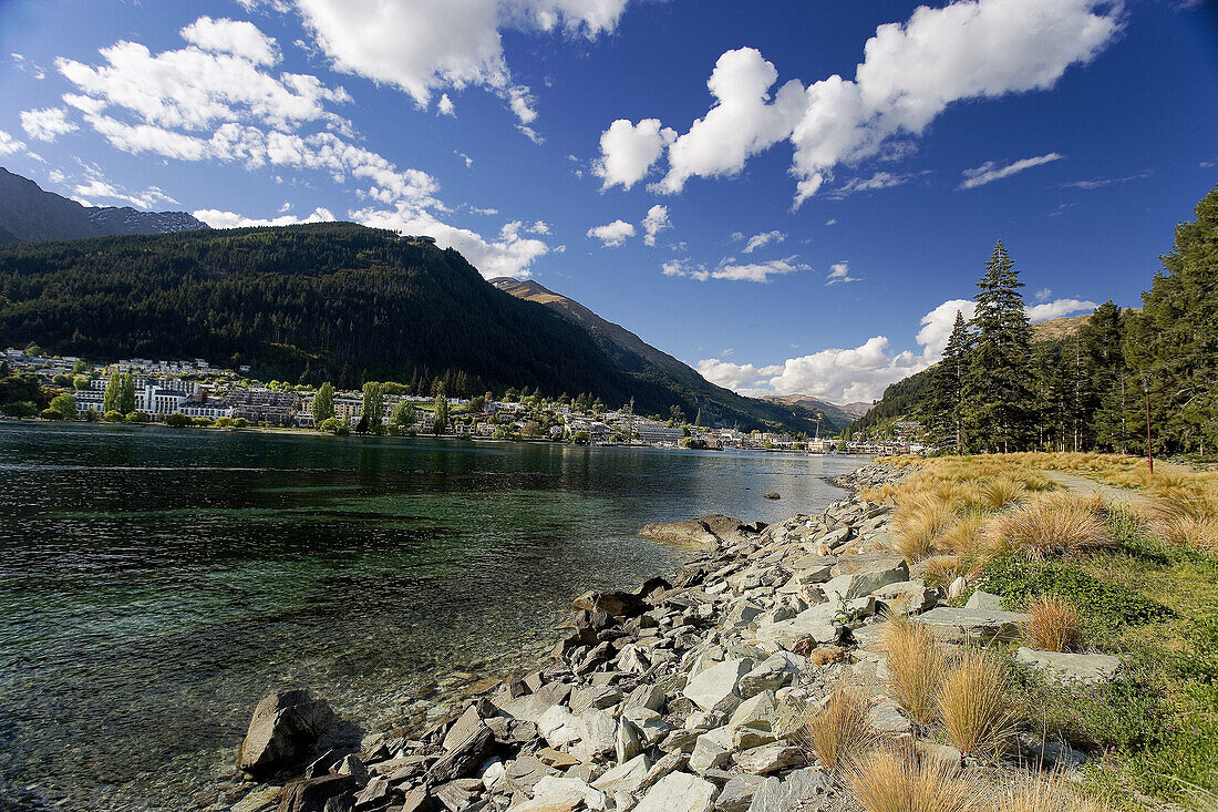 Queenstown and lake Wakatipu. South Island. New Zealand.