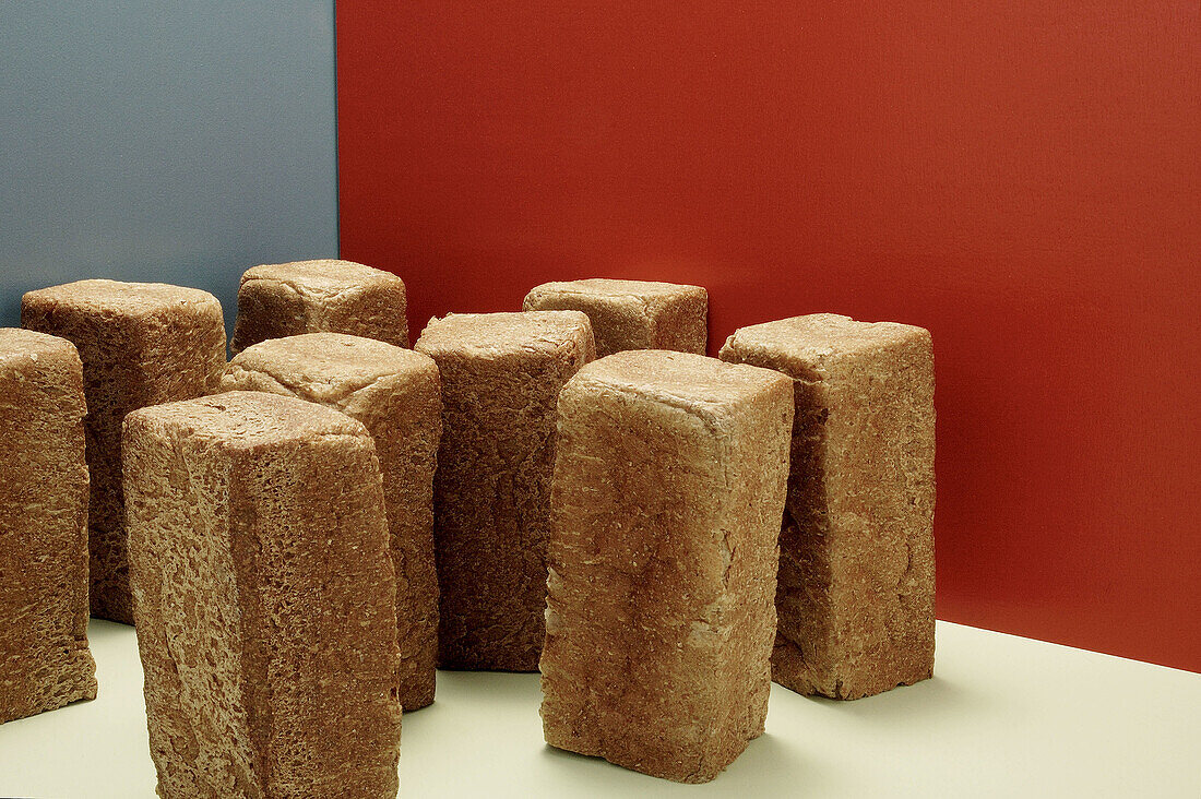 Bread loaf columns