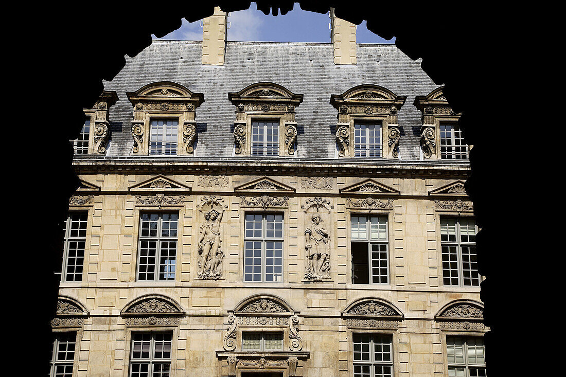Hôtel de Sully. Paris, France