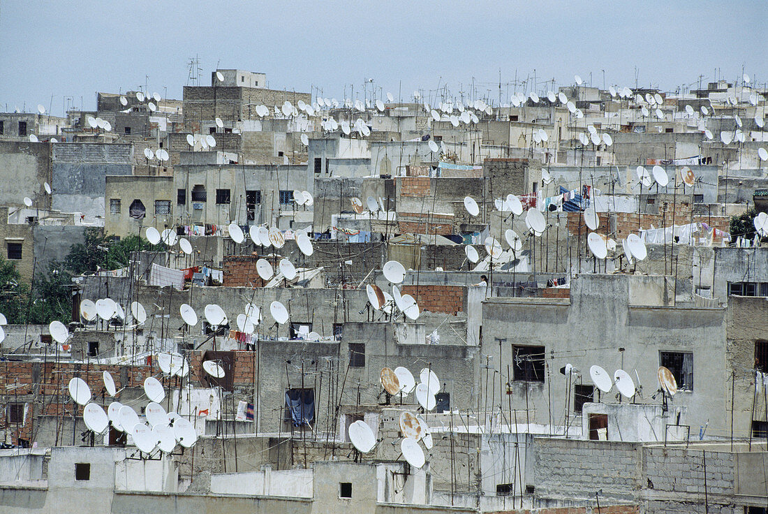 Antennas covering the roofs of the Andalusi quarter seen from Karaouiyine quarter, medina of Fes. Morocco (May, 2006)
