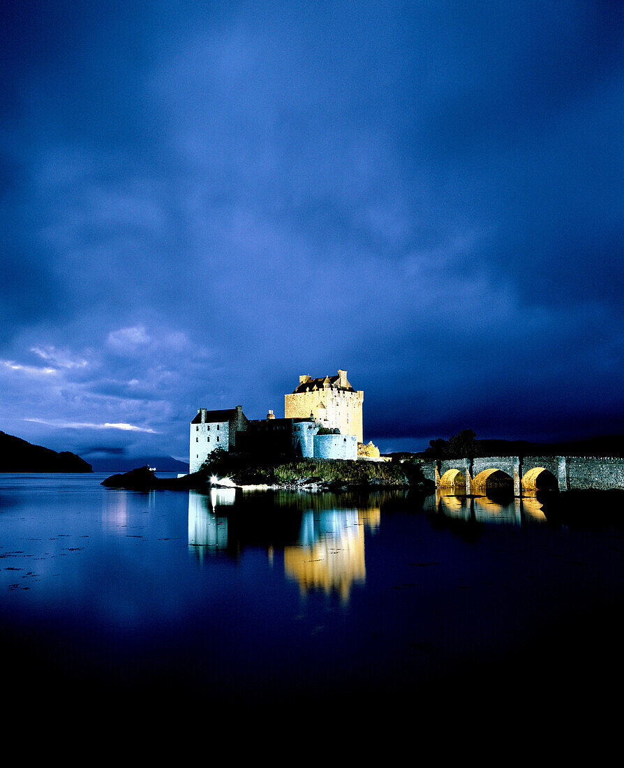 Eilean Donan castle. Highlands. Scotland. UK