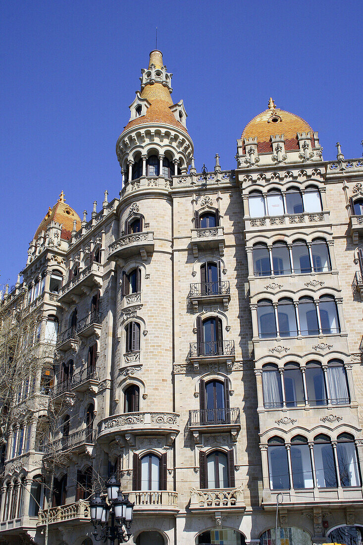 Passeig de Gràcia, Cases Antoni Rocamora construides els anys 1914-1917, Arquitecte Josep Bassegoda i Amigó. Barcelona. Catalonia. Spain.