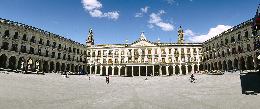 Rathaus auf der Plaza Nueva von Justo Antonio de Olaguibel, Vitoria. Alava, Euskadi, Spanien