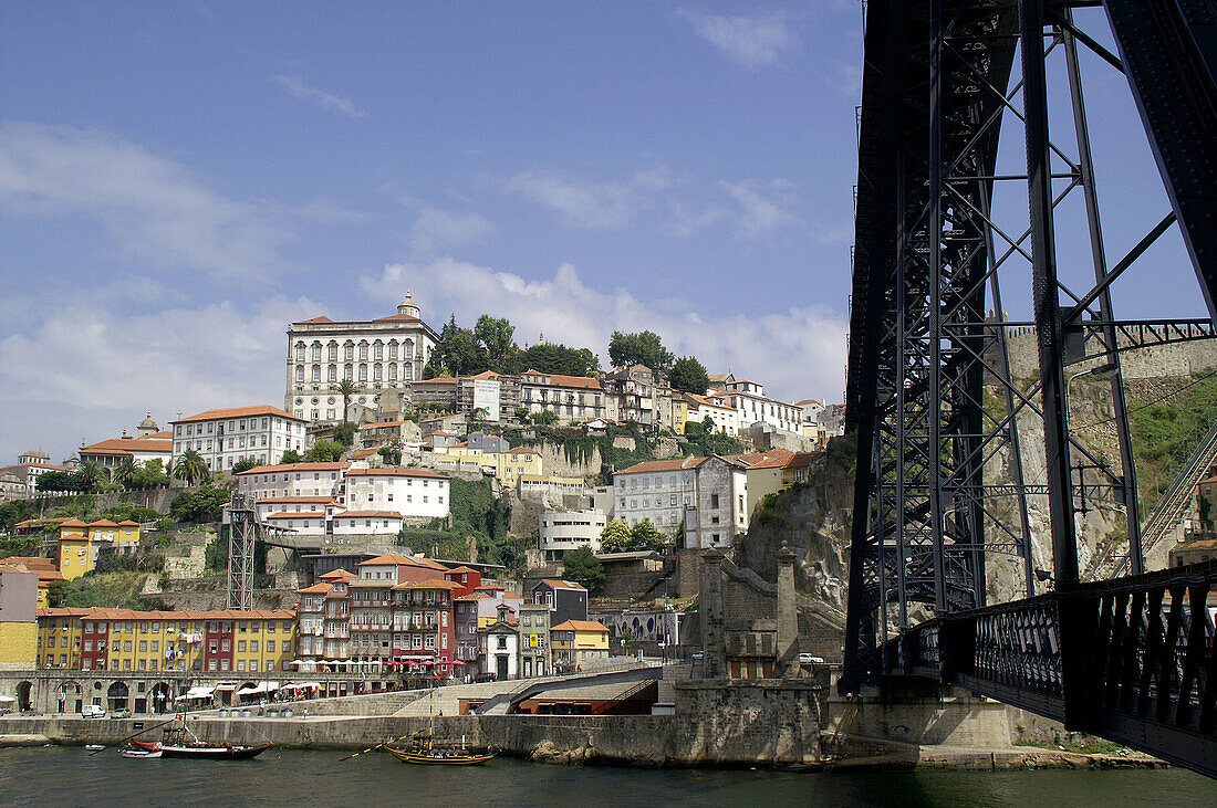 Dom Luis I Bridge on Douro river, Porto. Portugal