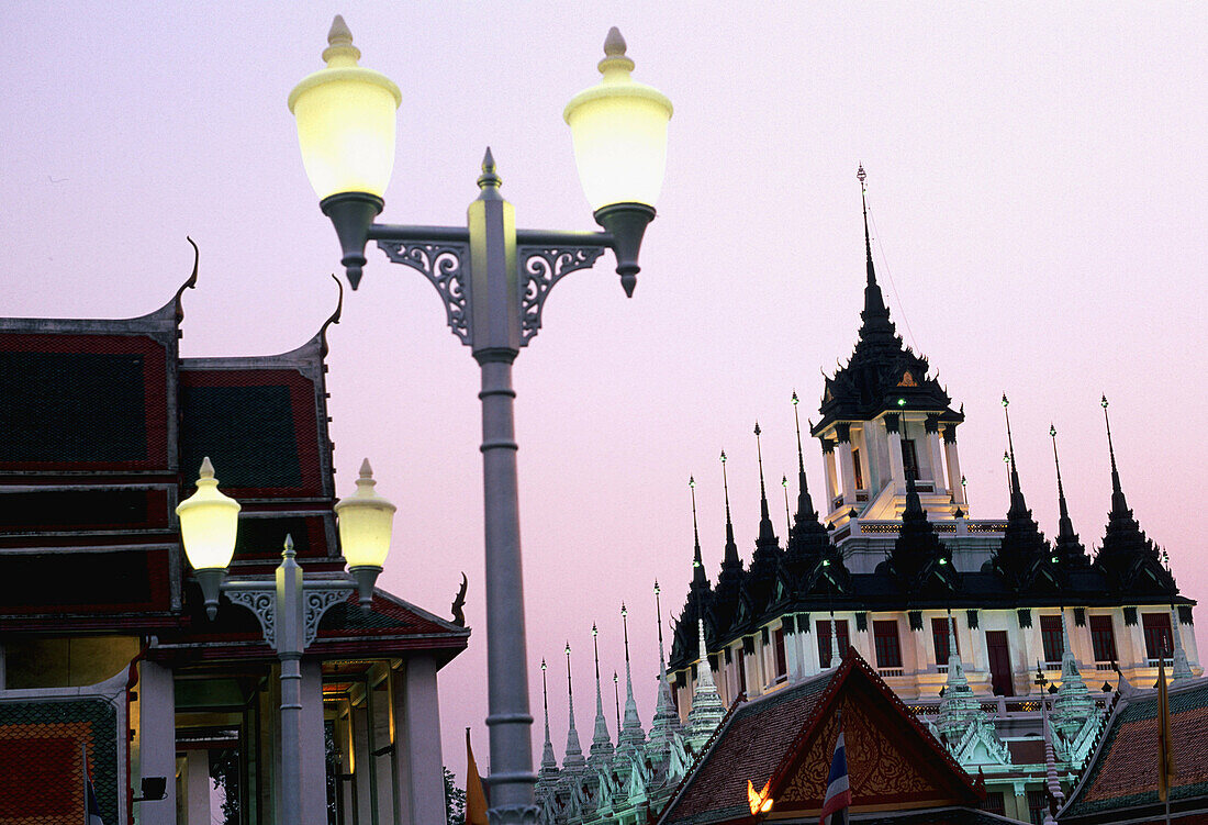 Architecture, Building, Buildings, Cities, City, Color, Colour, Dusk, Exterior, Lights, Outdoor, Outdoors, Outside, Street lamp, Street lamps, Travel, Travels, Twilight, World locations, World travel, T54-570881, agefotostock