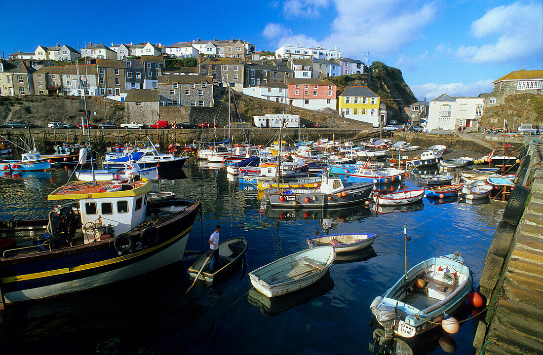 Europe, Great Britain, England, Cornwall, Mevagissey, harbour