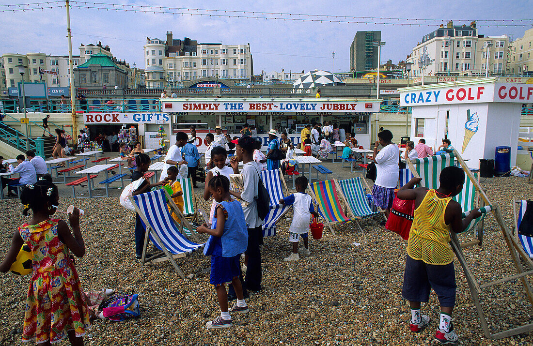 Europe, Great Britain, England, East Sussex, Brighton, on the beach