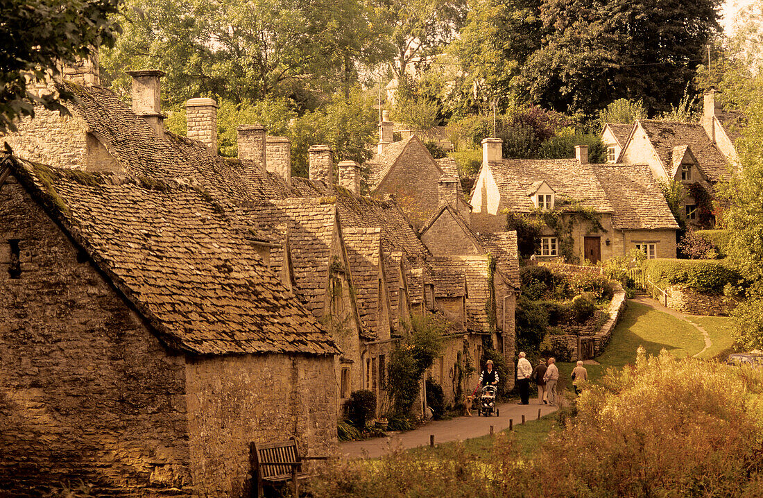 Europe, England, Gloucestershire, Cotswolds, Snowshill, Bibury, Arlington Road