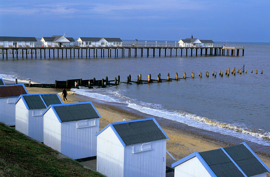 Europe, England, Suffolk, Southwold, East Anglia, bathing cabins and pier