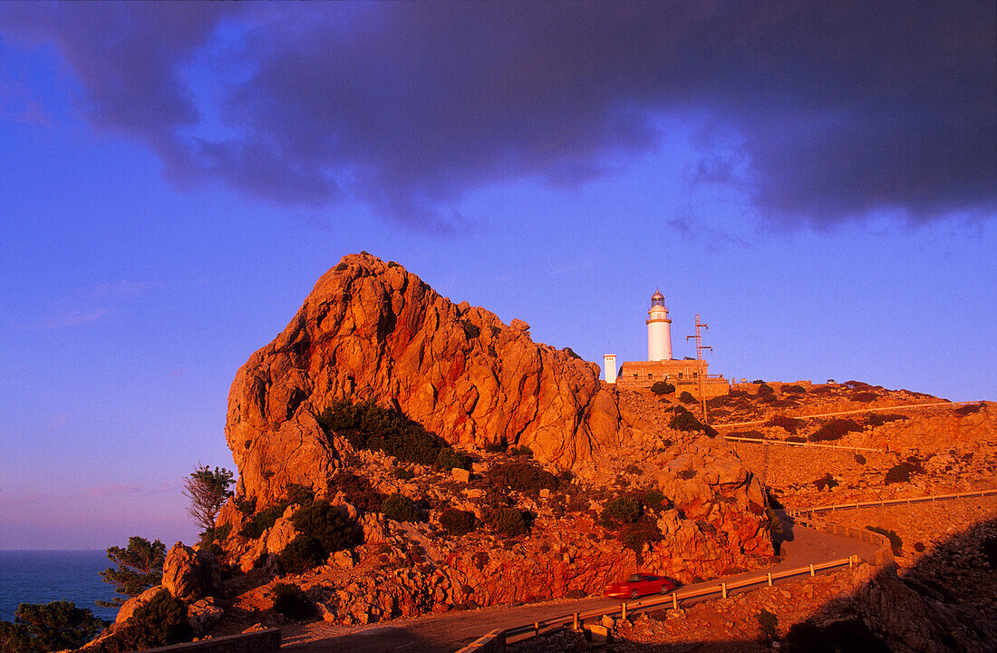Europe, Spain, Majorca, Cap Formentor. Lighthouse