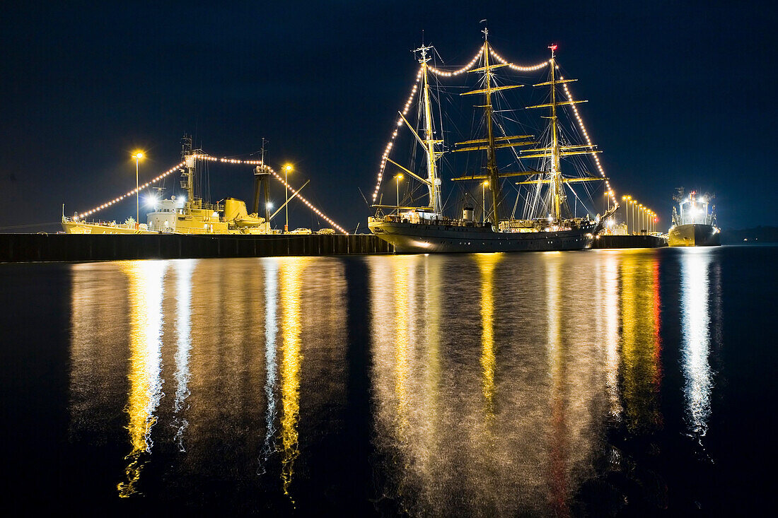 Gorch Fock in harbor at night, Kiel, Schleswig-Holstein, Germany