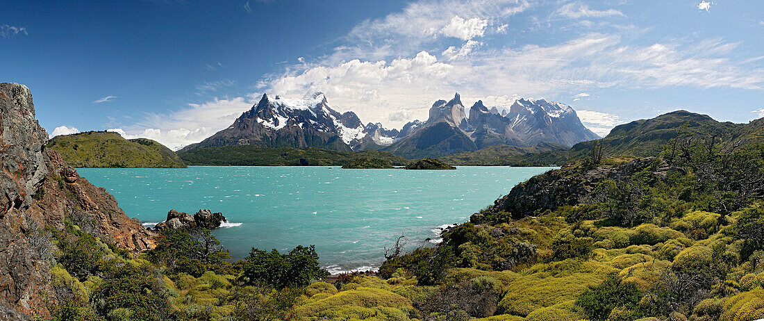 Lake Pahoé in front of Torres del Paine, Torres del Paine National Park, Patagonia, Chile, South America