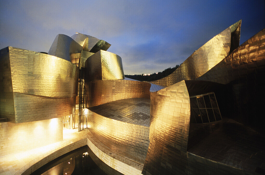 Guggenheim Museum. Bilbao. Spain