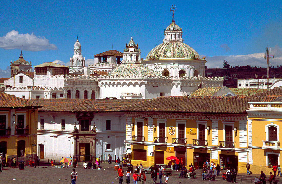 San Francisco Square and Iglesia de la Compañía de Jesus. Quito. Ecuador