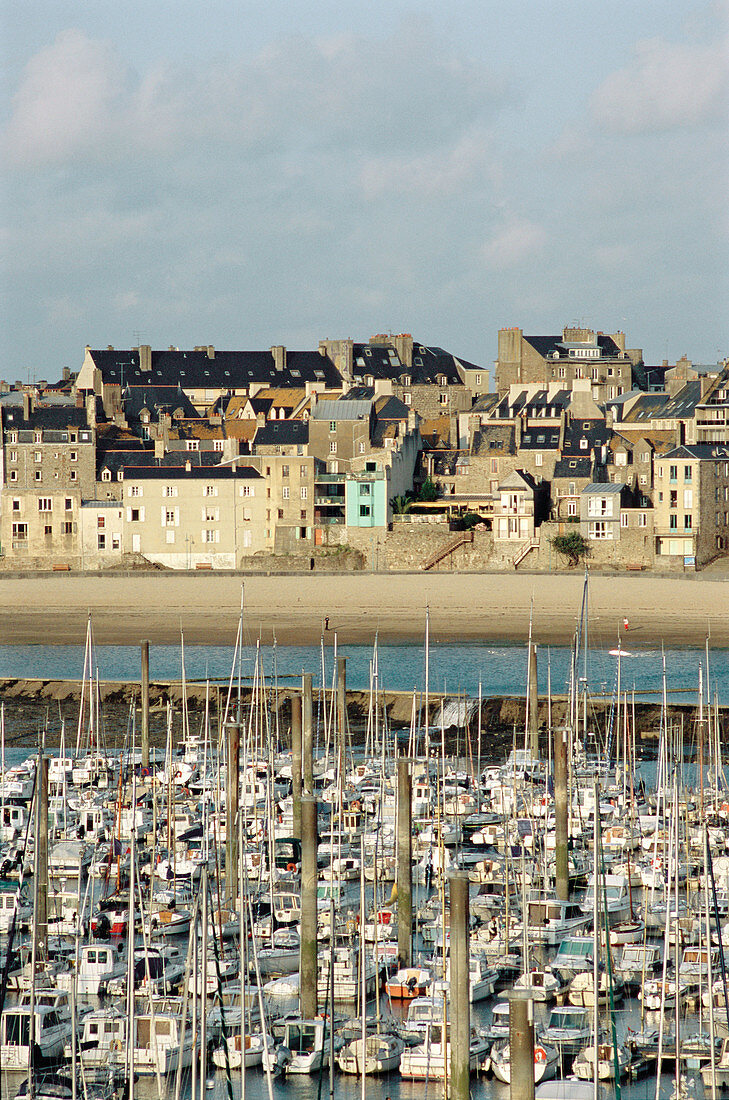 Anse des Sablons. St. Servan sur Mer. Britanny. France.