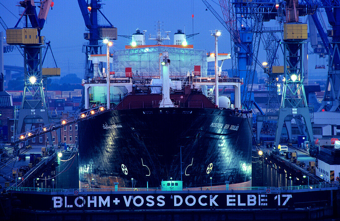Europe, Germany, Hamburg, Blohm & Voss shipyard and dry-dock Elbe 17