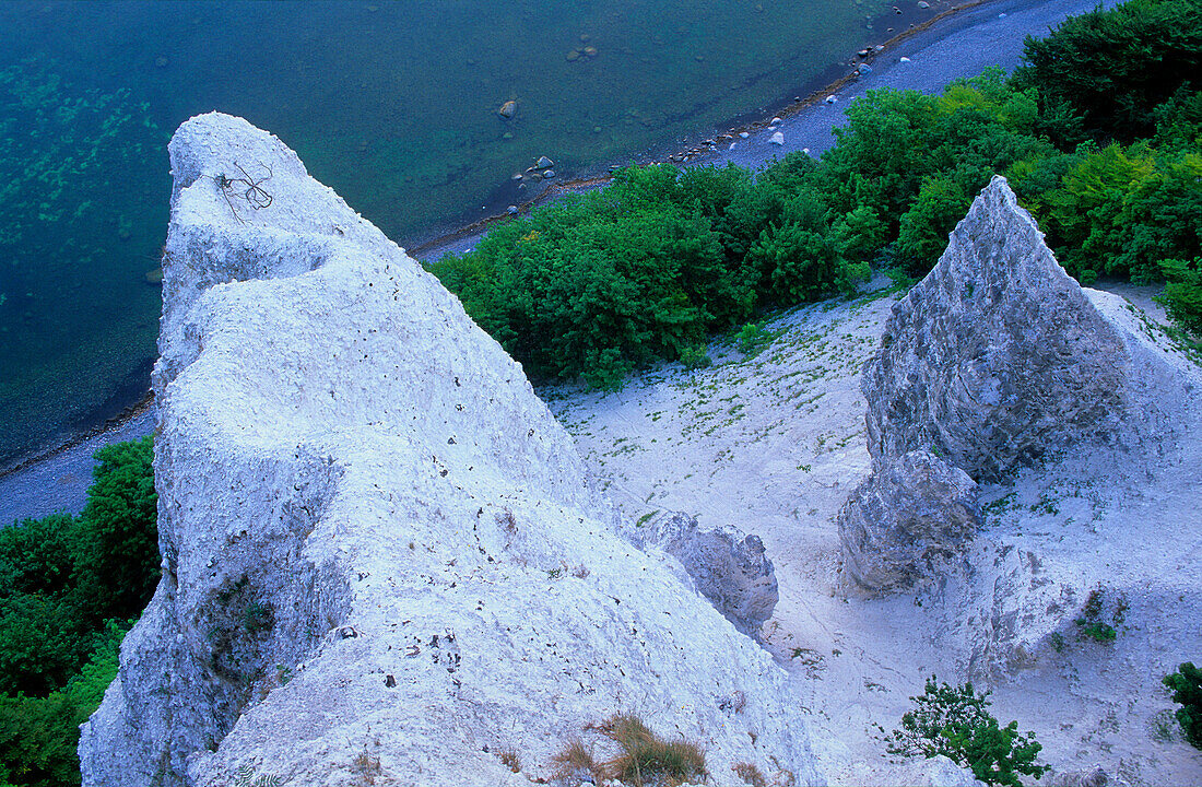 Europe, Germany, Mecklenburg-Western Pomerania, isle of Rügen,  Jasmund National Park, chalk cliffs, Stubbenkammer, view of the Baltic Sea