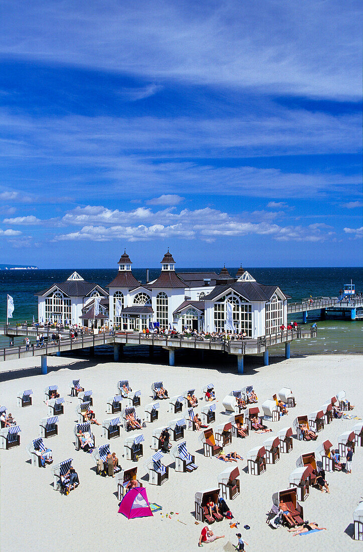 Europe, Germany, Mecklenburg-Western Pomerania, isle of Rügen, sellin Seaside Resort, view of the Seebrücke