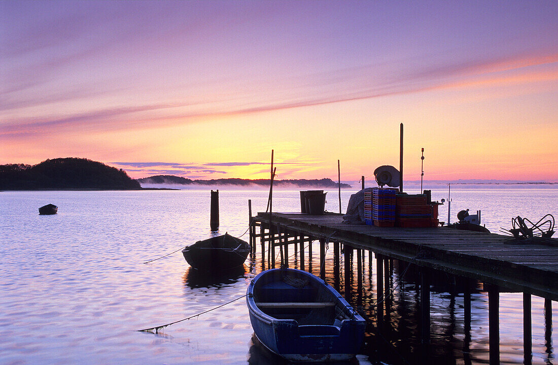 Europe, Germany, Mecklenburg-Western Pommerania, isle of Rügen, Gobbiner Haken, quay for fishing boats