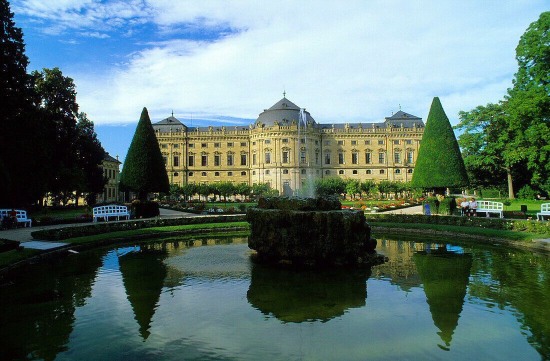 Europe, Germany, Bavaria, Würzburg, court garden of the Würzburger Residence