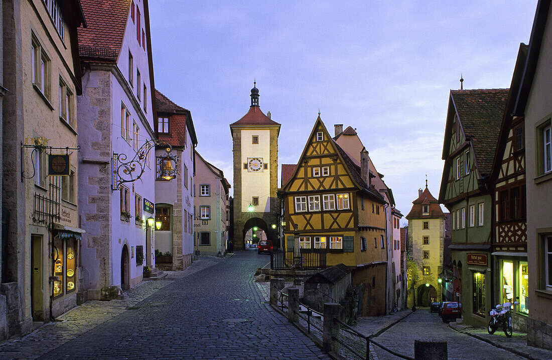 Plonlein (little square) with Sieber Tower and Kobolzeller Tower, Rothenburg ob der Tauber, Franconia, Bavaria, Germany