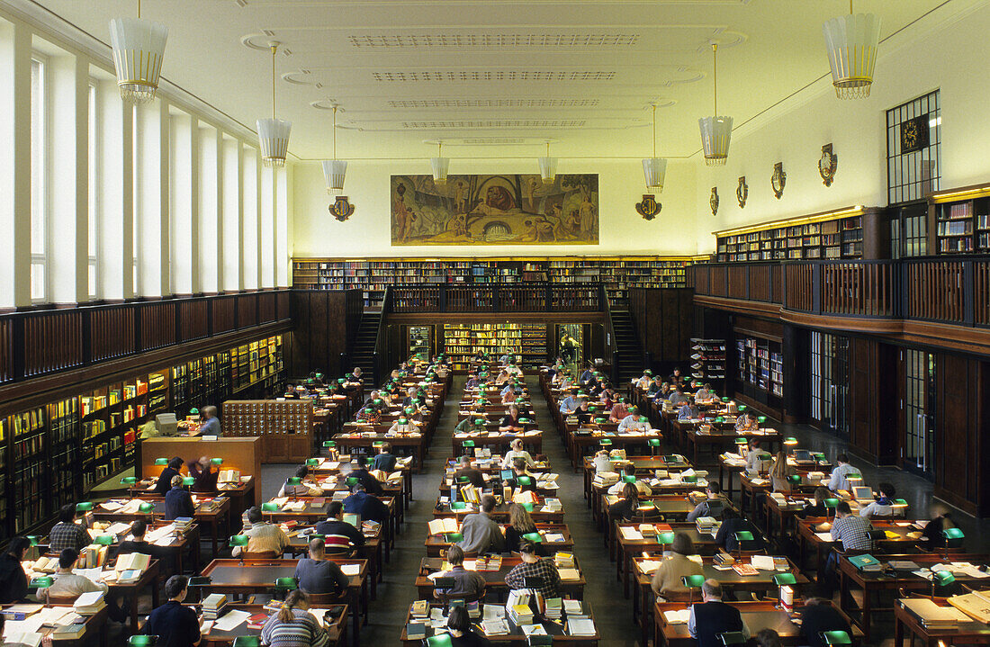 Blick in den Lesesaal der Deutsche Nationalbibliothek, Leipzig, Sachsen, Deutschland