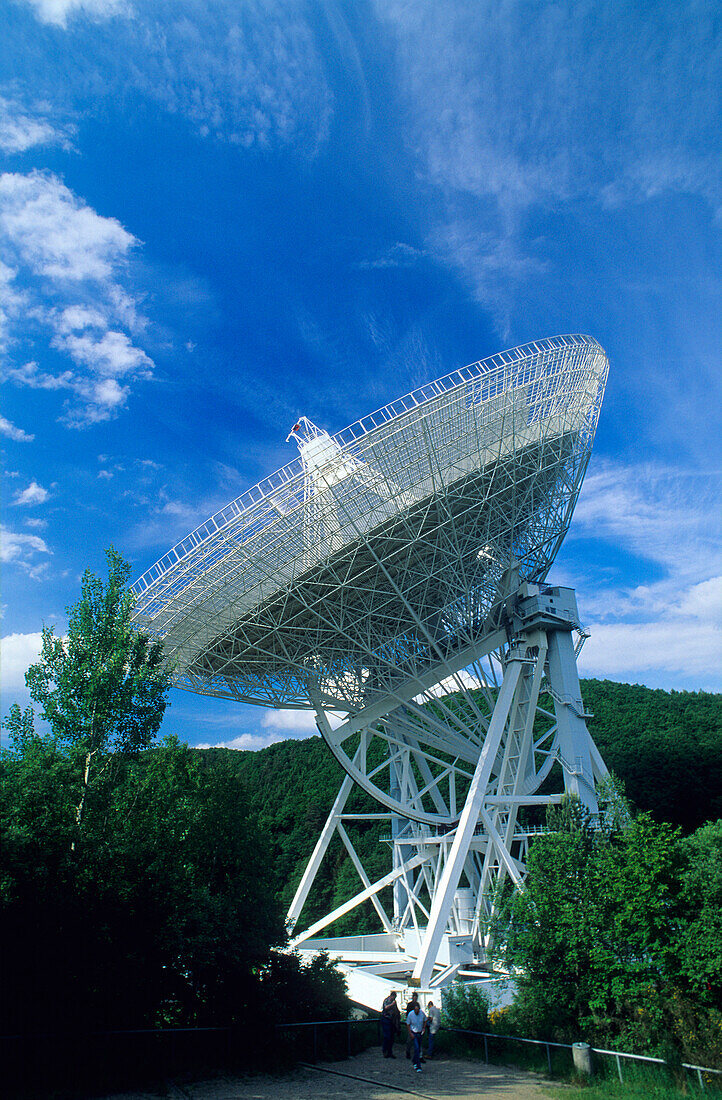 Europe, Germany, North Rhine-Westphalia, Effelsberg, radio telescope