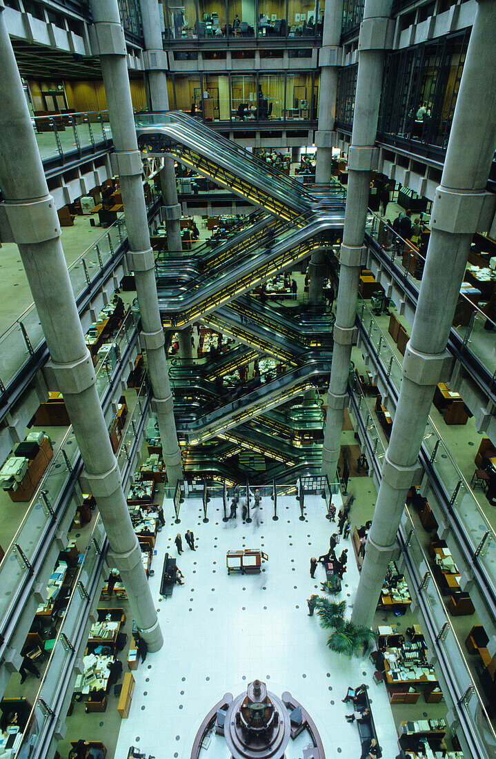 Europa, Grossbritanien, England, London, Lloyd's of London [Das von 1978 bis 1986 errichtete Gebäude ist eine Schöpfung des englischen Architekten Richard Rogers]