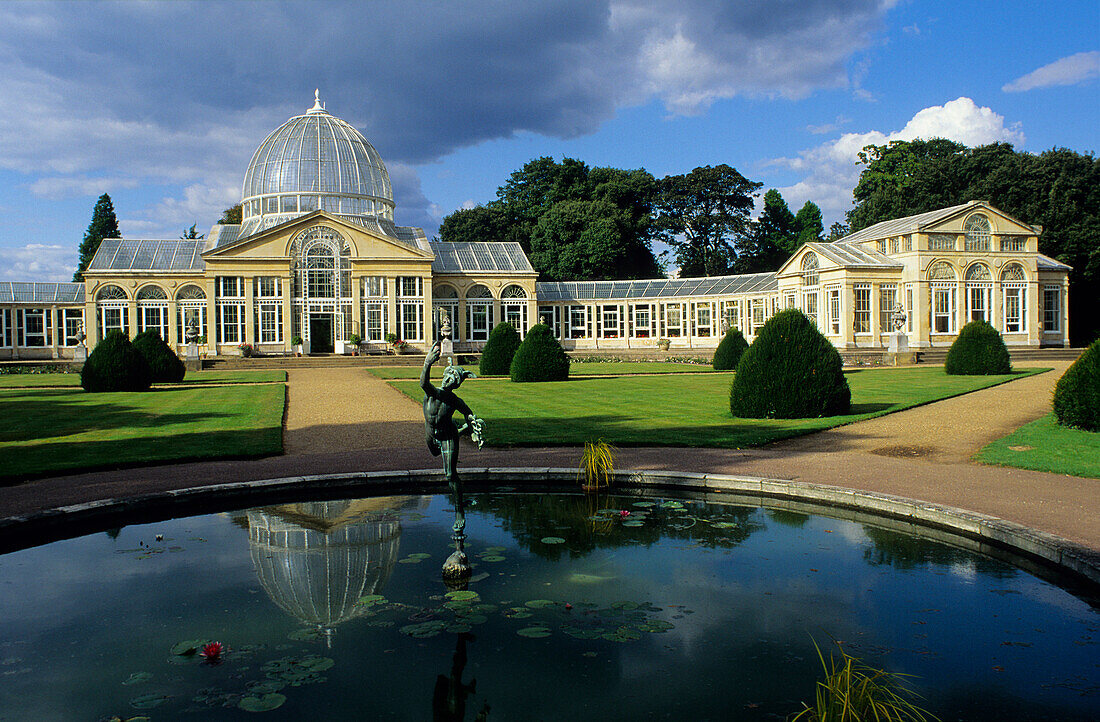 Europe, Great Britain, England, London, Butterfly House at Syon House