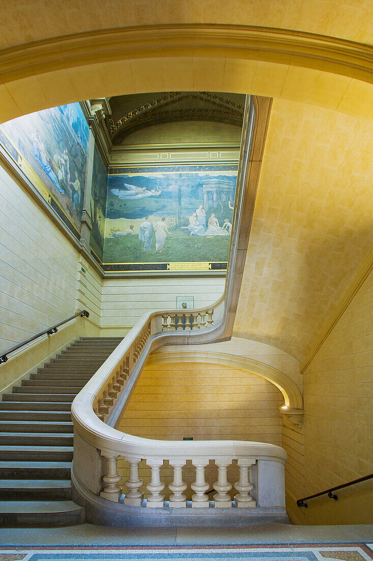 Musée des Beaux Arts (Museum of Fine Arts), a stair. Lyon, Rhône-Alpes, France