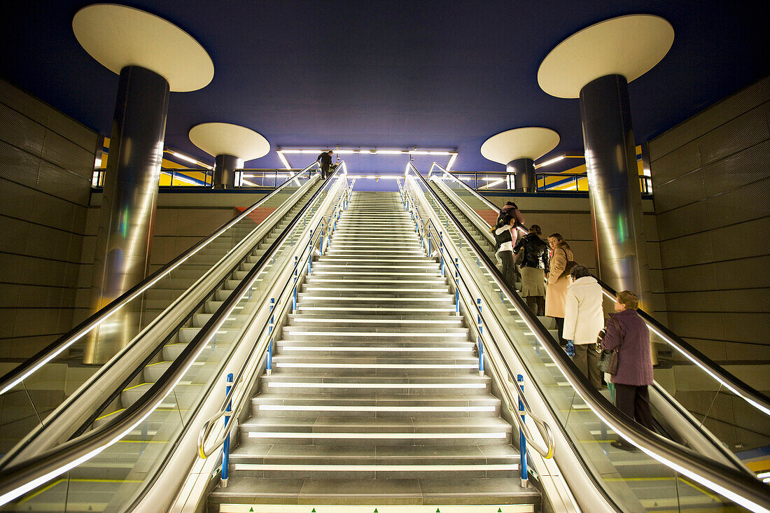 U-Bahn-Station Arganzuela-Planetario, Madrid. Spanien