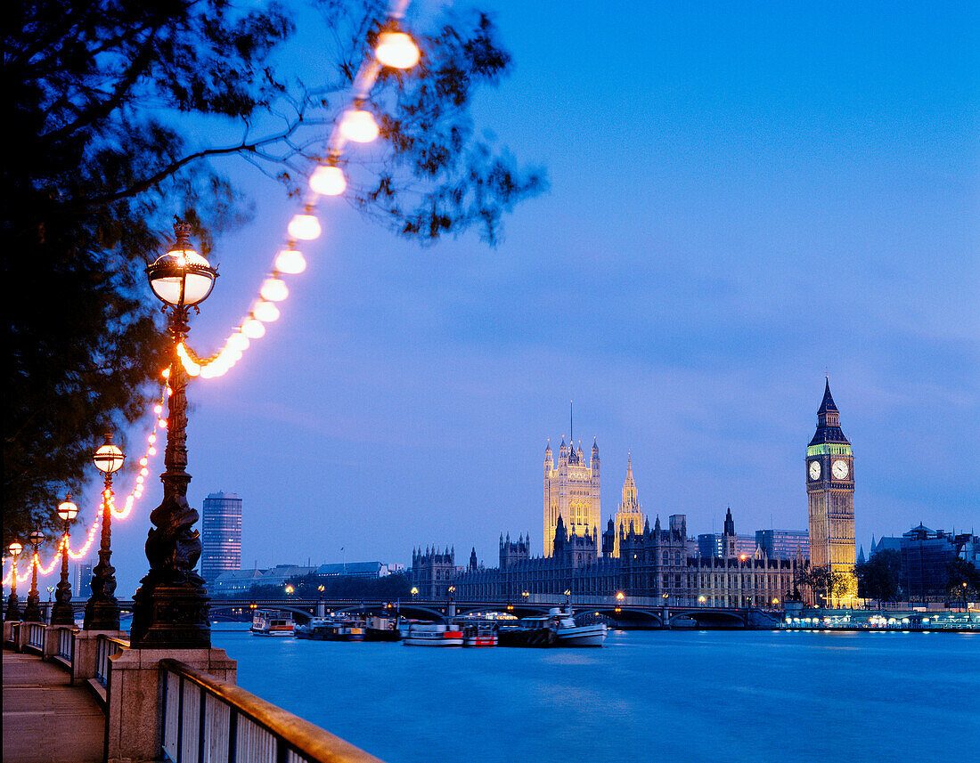 Houses of Parliament and Big Ben in front of River Thames, London. England, UK