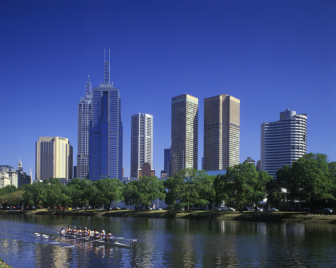 yarra river melbourne skyline victoria australia