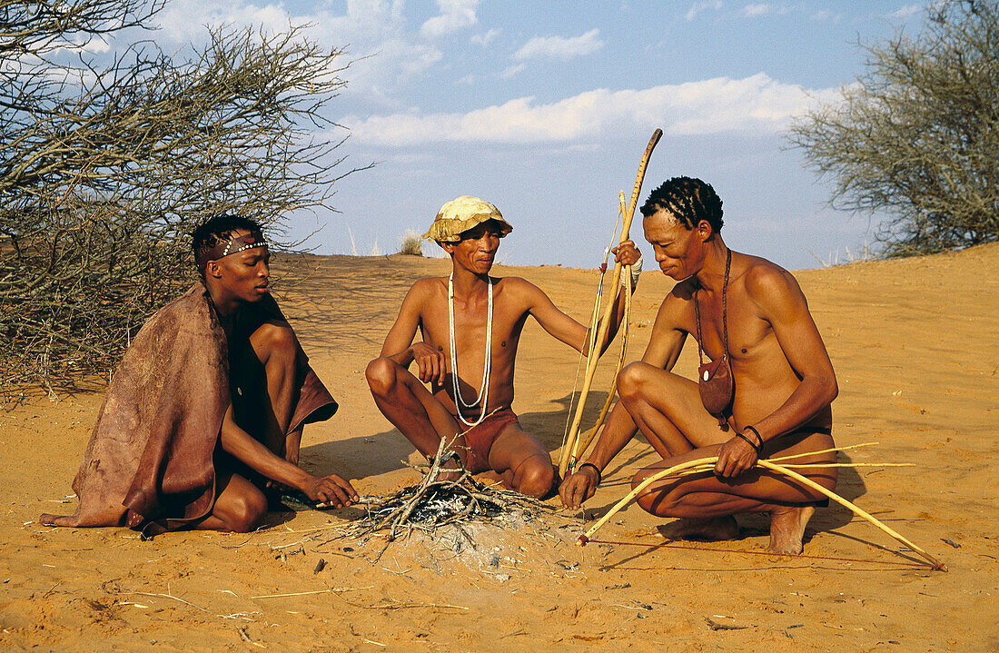 ¡Kung bushmen, Kalahari Game Reserve. Namibia