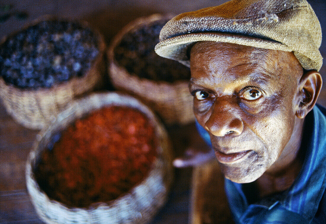Baskets with red mace and nutmeg. Grenada, Caribbean