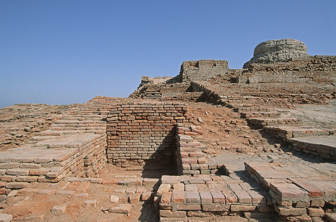 Pakistan, Sind Region, Mohenjo-Daro, Stupa