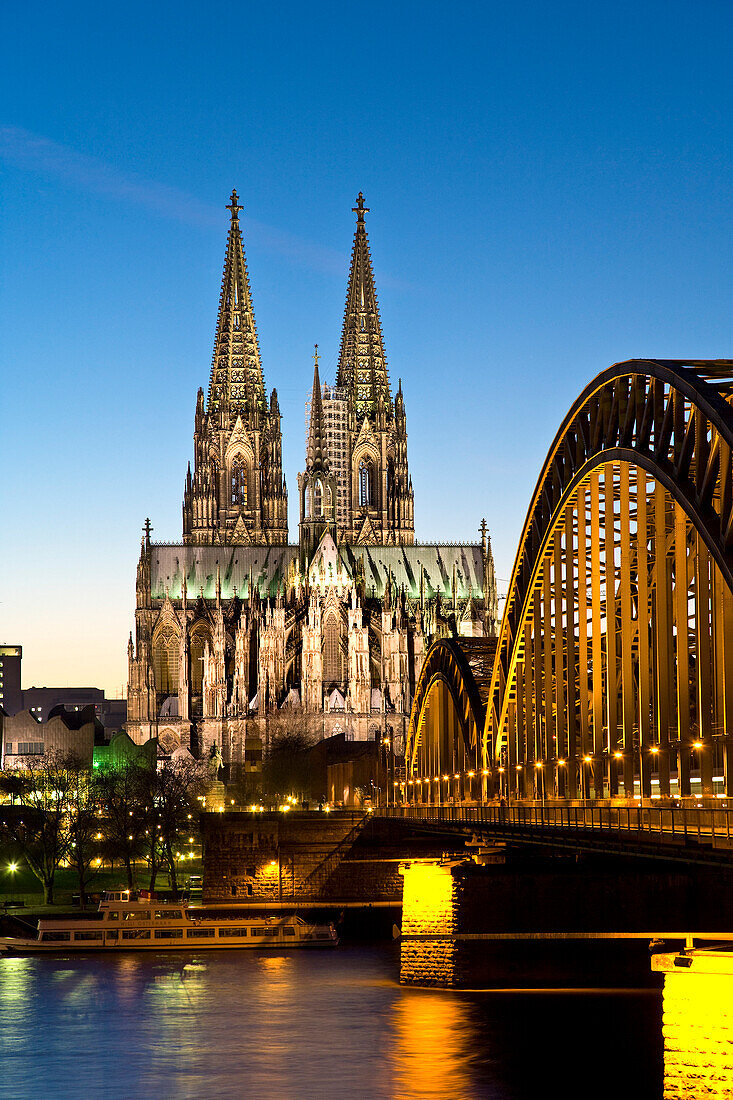 Cologne Cahedral, Hohenzollern Bridge, Cologne, North Rhine-Westphalia, Germany, Europe