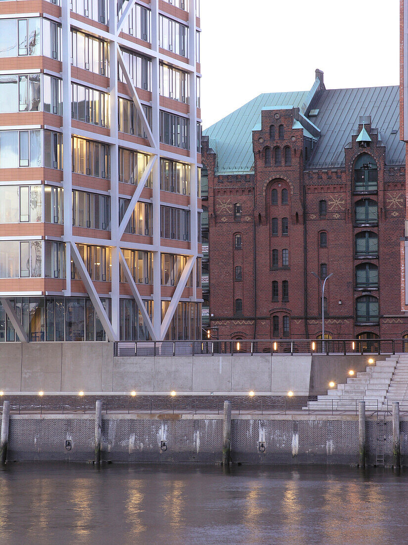 Bürohaus in der Hafencity, Hansestadt Hamburg, Deutschland